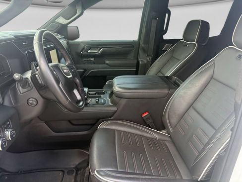 Used 2024 GMC Sierra 1500 AT4X AWD/4WD image 17