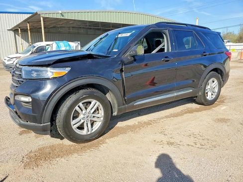 Used 2024 Ford Explorer XLT w/ Equipment Group 202A image 2