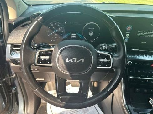 Used 2022 Kia Carnival SX Prestige FWD image 16