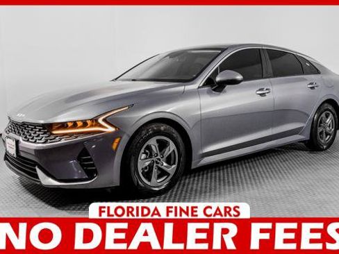 Used 2022 Kia K5 LXS FWD image 1