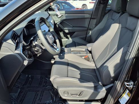 New 2025 Audi Q3 2.0T Premium image 4