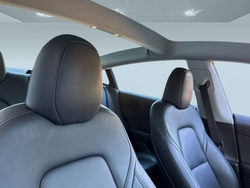 Used 2023 Tesla Model 3 Standard Range image 27