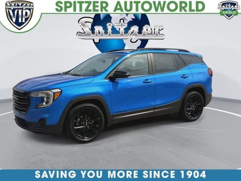 Certified 2024 GMC Terrain SLE w/ Driver Convenience Package image 5