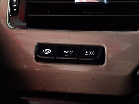 Used 2018 GMC Yukon Denali w/ Open Road Package AWD/4WD image 31
