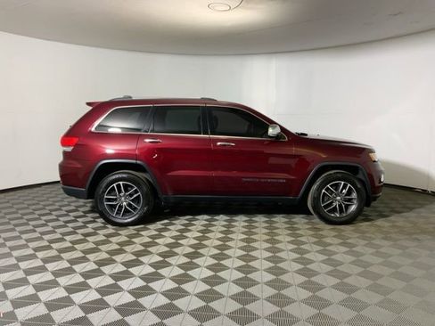 Used 2017 Jeep Grand Cherokee Limited image 4