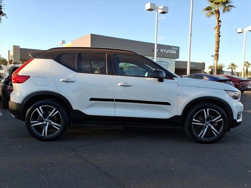 Used 2020 Volvo XC40 T5 R-Design w/ Protection Package image 6