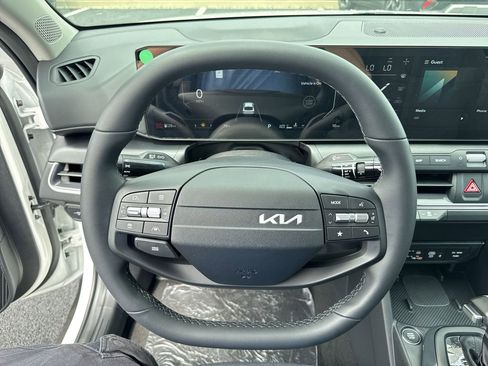 New 2025 Kia K4 EX image 20