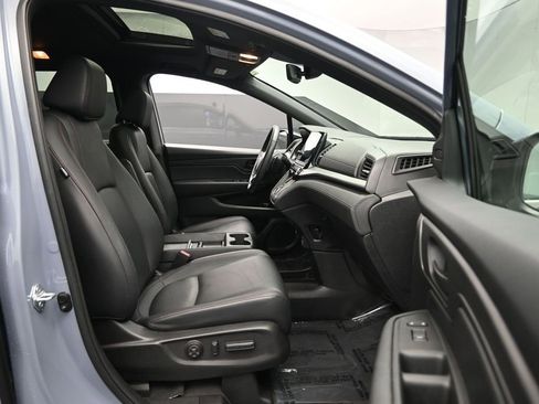 Used 2023 Honda Odyssey Sport image 31