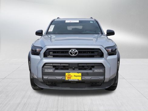 Certified 2025 Toyota 4Runner SR5 image 2