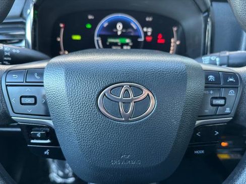 Certified 2025 Toyota Camry LE image 24