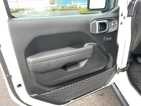 New 2026 Jeep Gladiator Sport image 23