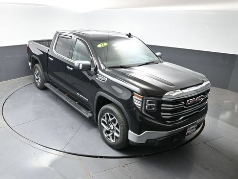 Used 2022 GMC Sierra 1500 SLT w/ SLT Convenience Package AWD/4WD image 46