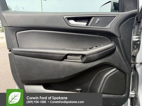 Used 2024 Ford Edge SE w/ Black Appearance Package AWD/4WD image 20