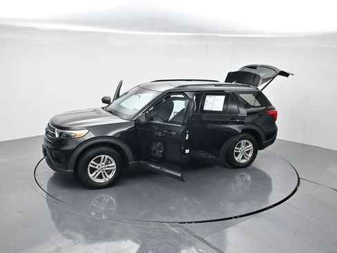 Used 2022 Ford Explorer XLT w/ Class IV Trailer Tow Package image 46