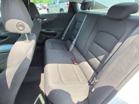 Used 2022 Chevrolet Malibu RS FWD image 7