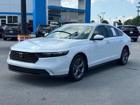 Used 2024 Honda Accord EX image 7