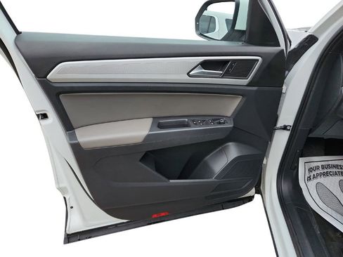 Used 2021 Volkswagen Atlas Cross Sport S image 10