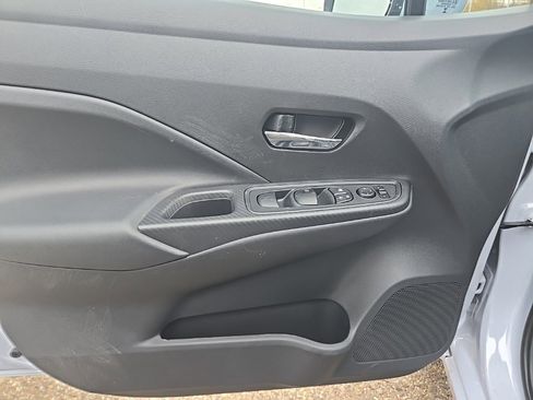 New 2025 Nissan Versa SV w/ Trunk Package image 10