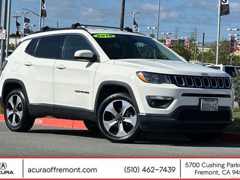 Used 2018 Jeep Compass Latitude w/ Popular Equipment Group AWD/4WD image 1