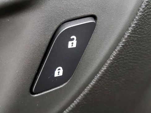 Used 2024 Buick Encore GX Sport Touring image 26