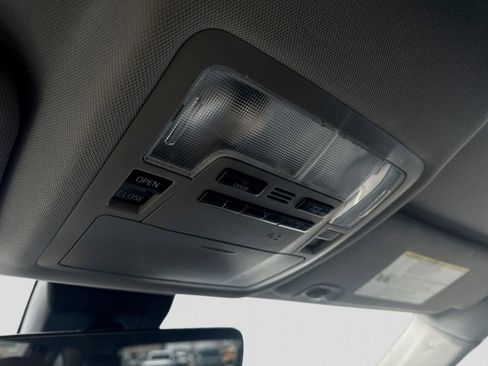 Used 2018 Toyota Highlander XLE image 46