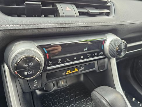Certified 2024 Toyota RAV4 AWD Hybrid image 30