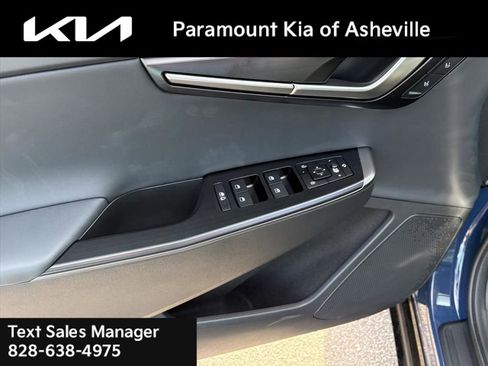 New 2025 Kia EV6 Wind image 25