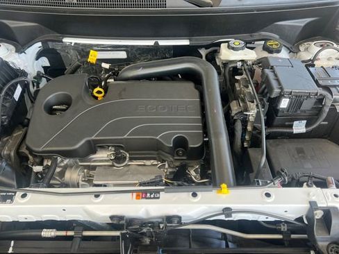 Used 2024 Chevrolet Equinox LS w/ LS Convenience Package FWD image 24