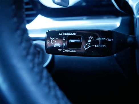 Used 2020 Porsche Panamera 4 image 22