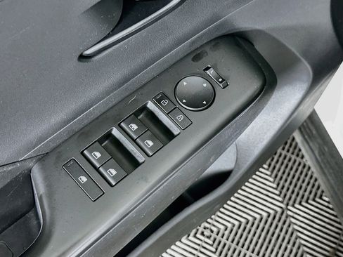 Used 2025 Hyundai Kona SEL FWD image 15