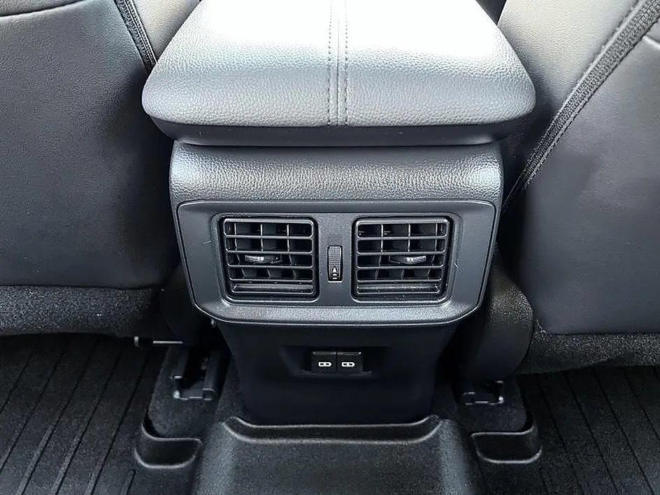 Used 2024 Toyota RAV4 XLE Premium FWD image 38