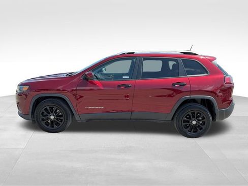 Used 2021 Jeep Cherokee Latitude FWD image 4