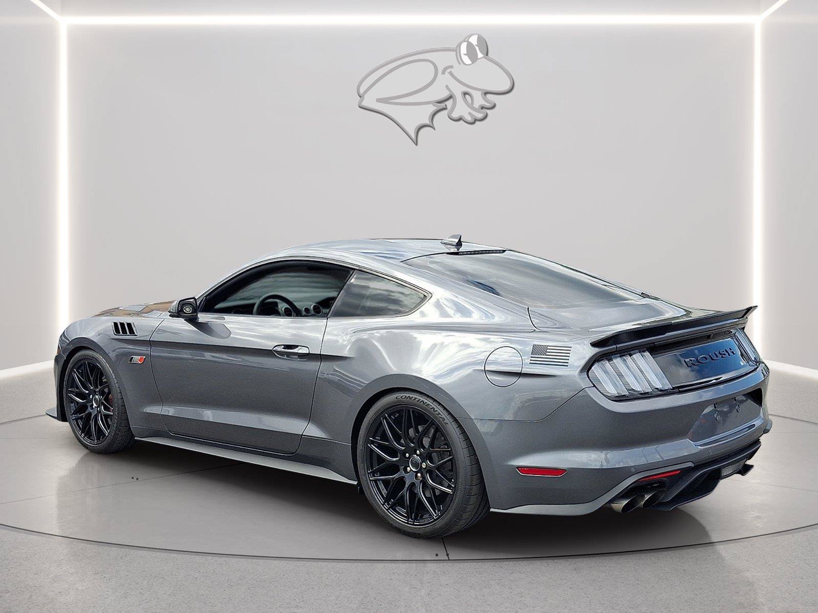 Used 2022 Ford Mustang GT Premium w/ GT Performance Package RWD image 3