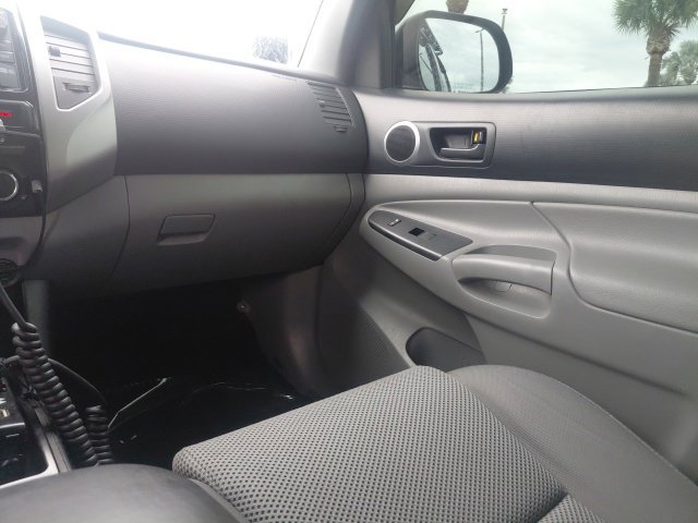 Used 2014 Toyota Tacoma 4x4 Double Cab w/ TRD Off-Road Package image 17