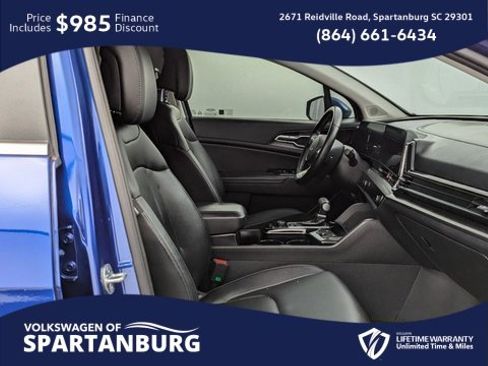 Used 2024 Kia Sportage EX image 5