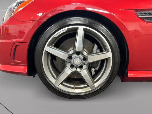 Used 2015 Mercedes-Benz SLK 250 w/ Premium Package image 13