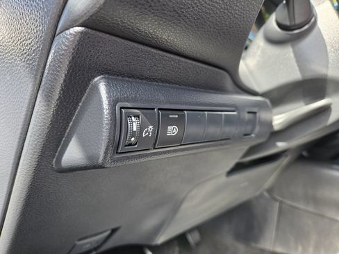 Used 2023 Toyota Corolla SE w/ SE Premium Package FWD image 20