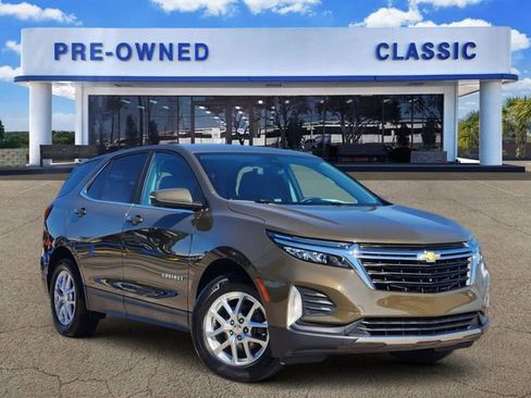 Used 2023 Chevrolet Equinox LT image 1