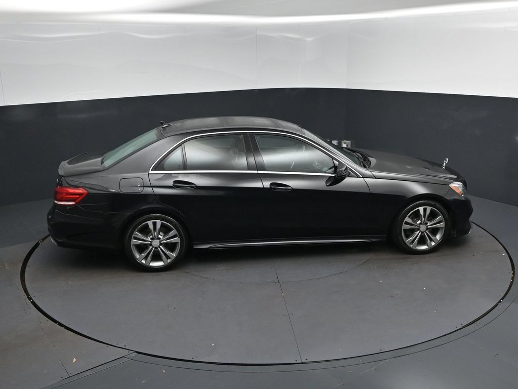 Used 2016 Mercedes-Benz E 350 4MATIC Sedan image 35