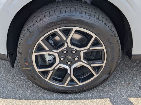 New 2026 Ford Maverick Lariat AWD/4WD image 13