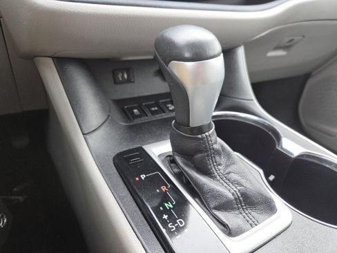 Used 2015 Toyota Highlander Plus image 30