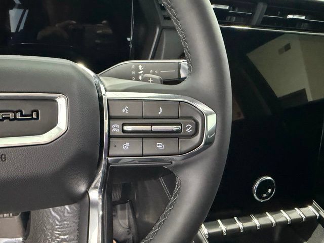 Used 2026 GMC Terrain Denali w/ LPO, Floor Liner Package AWD/4WD image 13