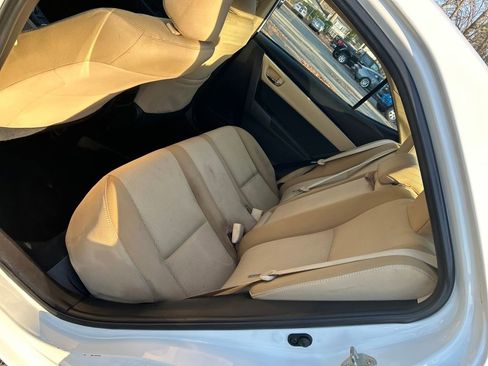 Used 2019 Toyota Corolla LE image 24