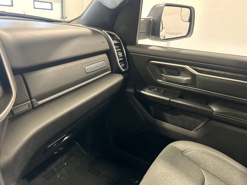 Used 2023 RAM 1500 Big Horn AWD/4WD image 25