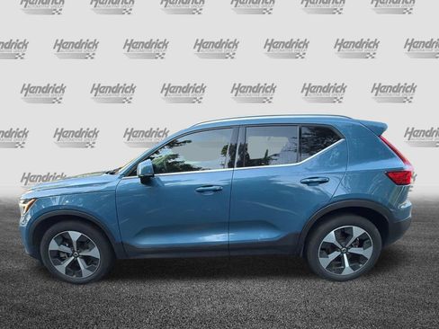 Used 2023 Volvo XC40 B5 Plus w/ Protection Package AWD/4WD image 10