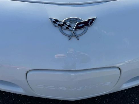 Used 2003 Chevrolet Corvette Coupe w/ Preferred Equipment Group image 43