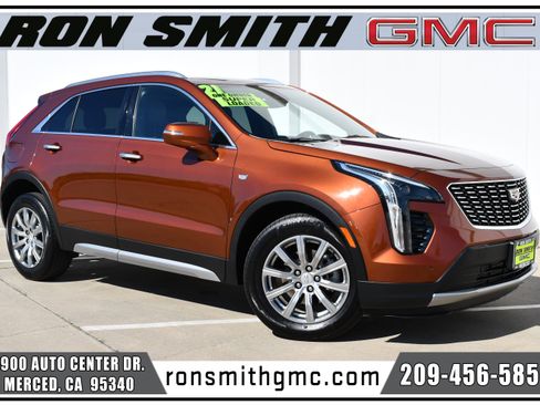 Used 2021 Cadillac XT4 Premium Luxury image 1
