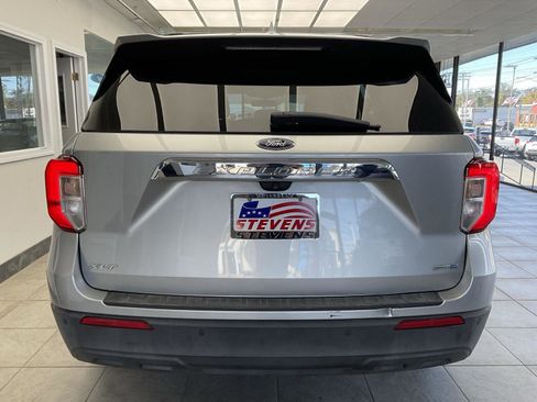 Used 2020 Ford Explorer XLT image 6