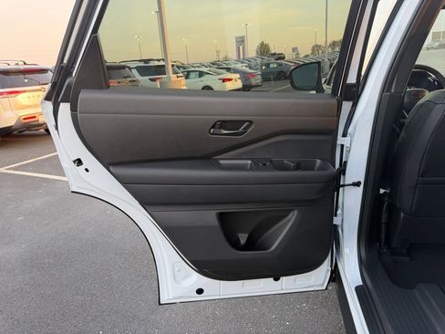 New 2026 Nissan Pathfinder Rock Creek AWD/4WD image 15