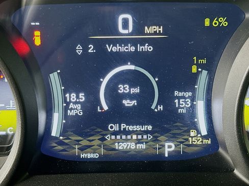 Used 2025 Jeep Wrangler Sahara image 18